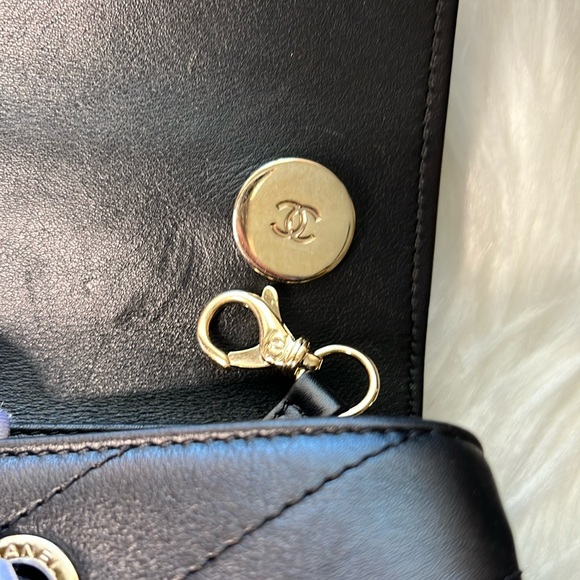 Chanel Black Leather Backpack EC Gold Hardware Turn Lock Comes Box, Bag & Flower - Picture 14 of 17